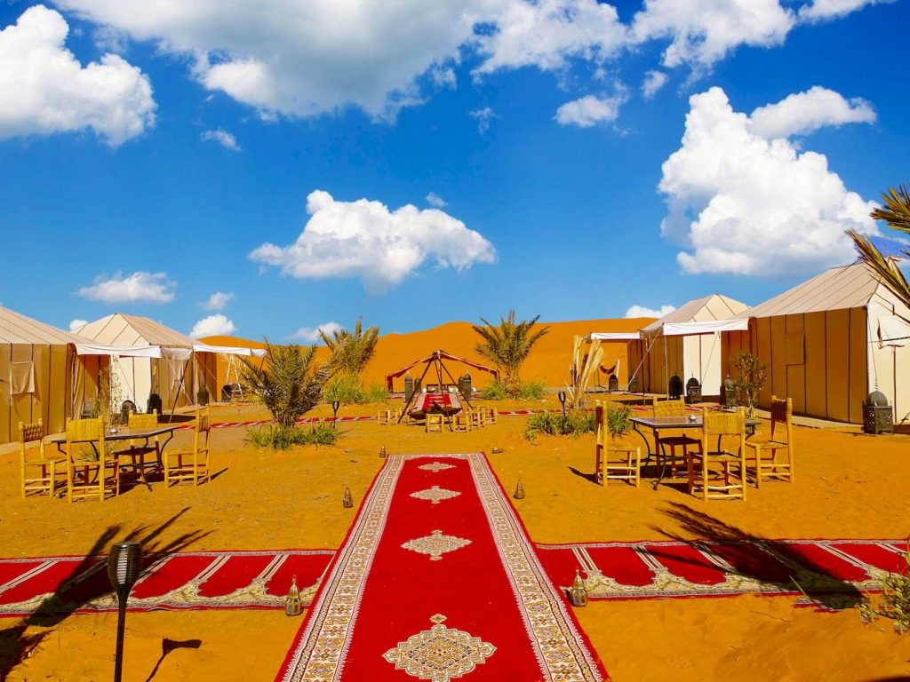 Dormire nel deserto marocchino